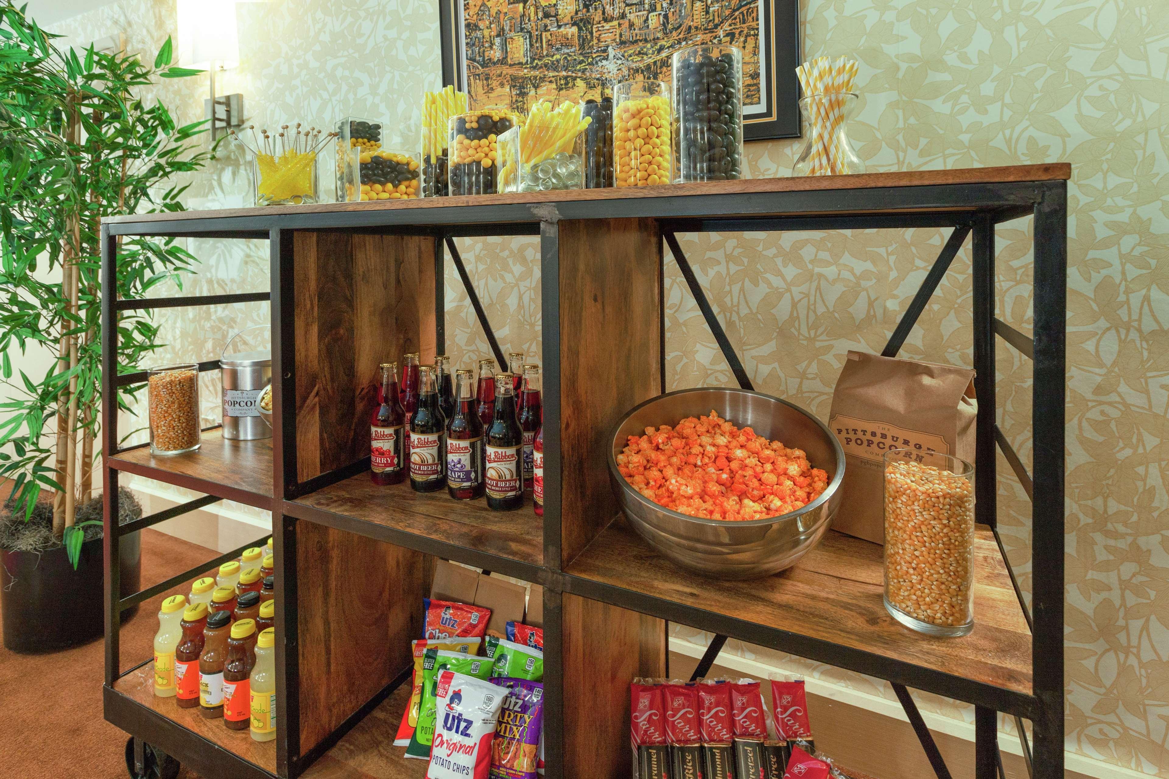 Hilton Garden Inn Pittsburgh University Place Ngoại thất bức ảnh