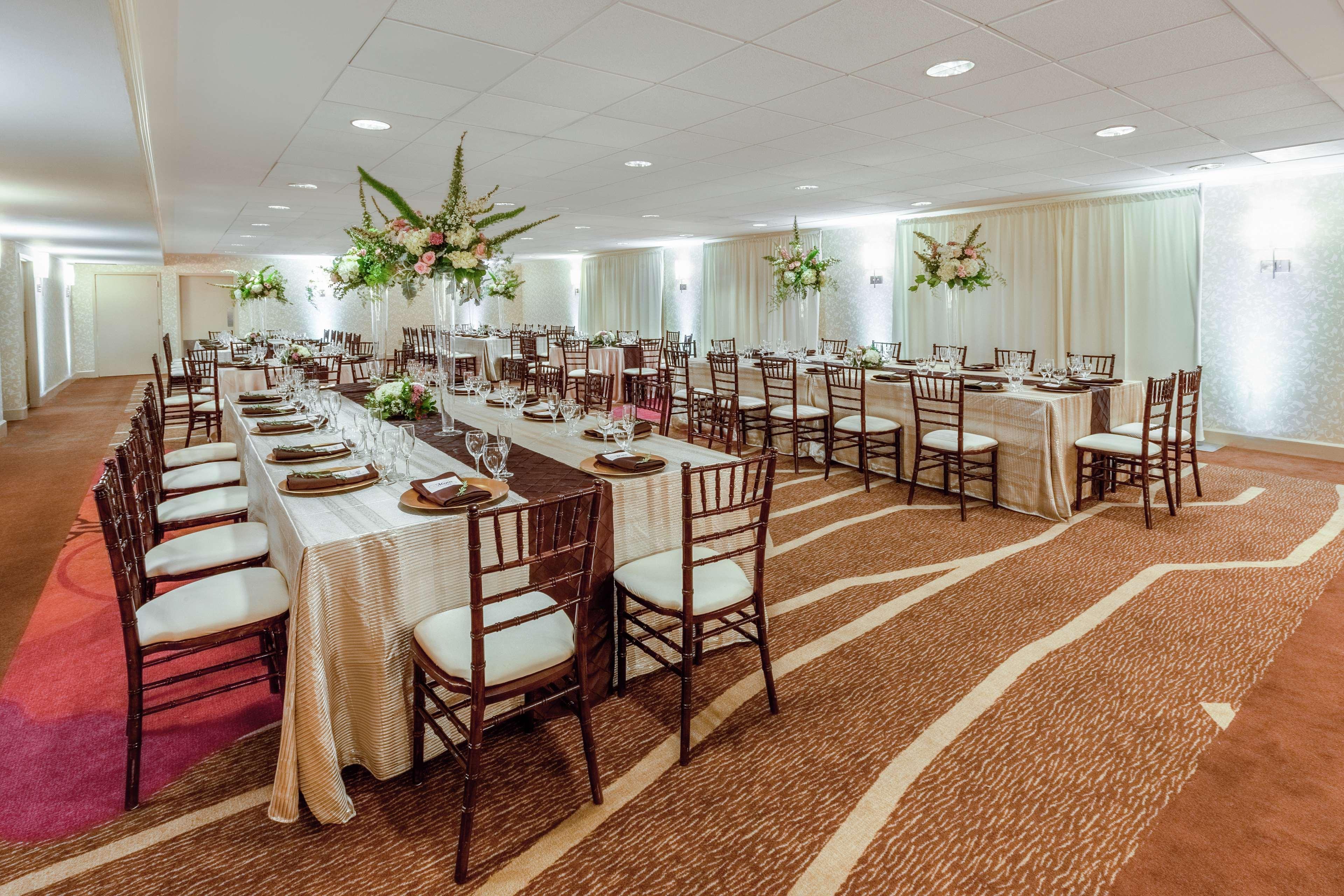 Hilton Garden Inn Pittsburgh University Place Ngoại thất bức ảnh